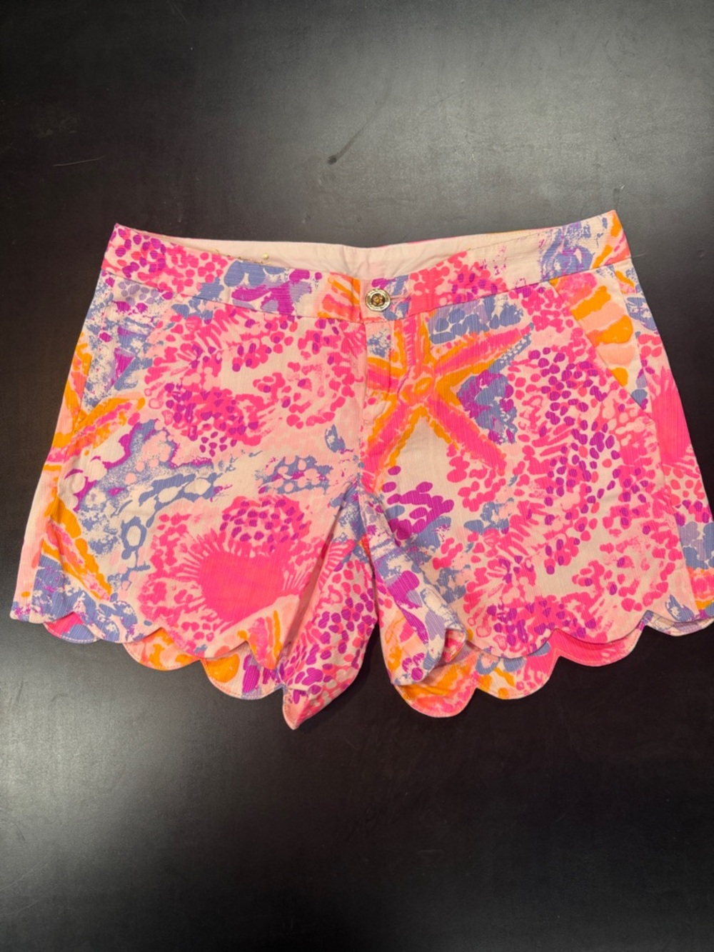 Lilly Pulitzer Buttercup Shorts Pink Scallop Hem 4” Inseam Size 4